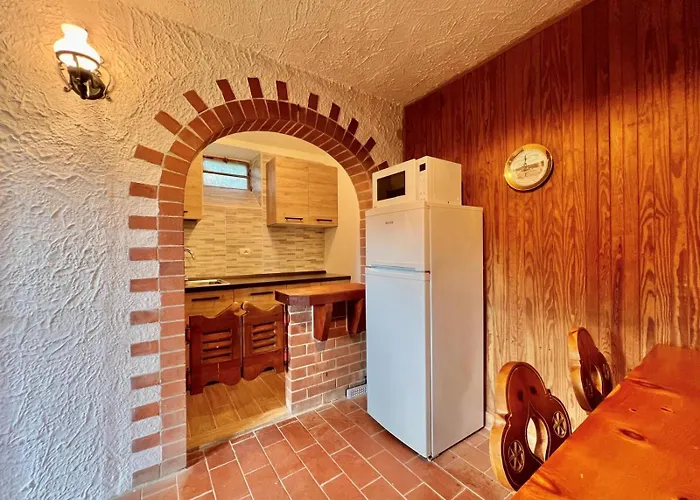 Appartamento Con Giardino Privato.