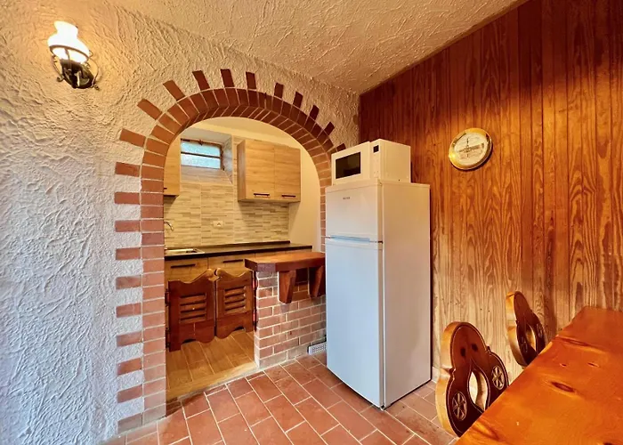 Appartamento Con Giardino Privato.