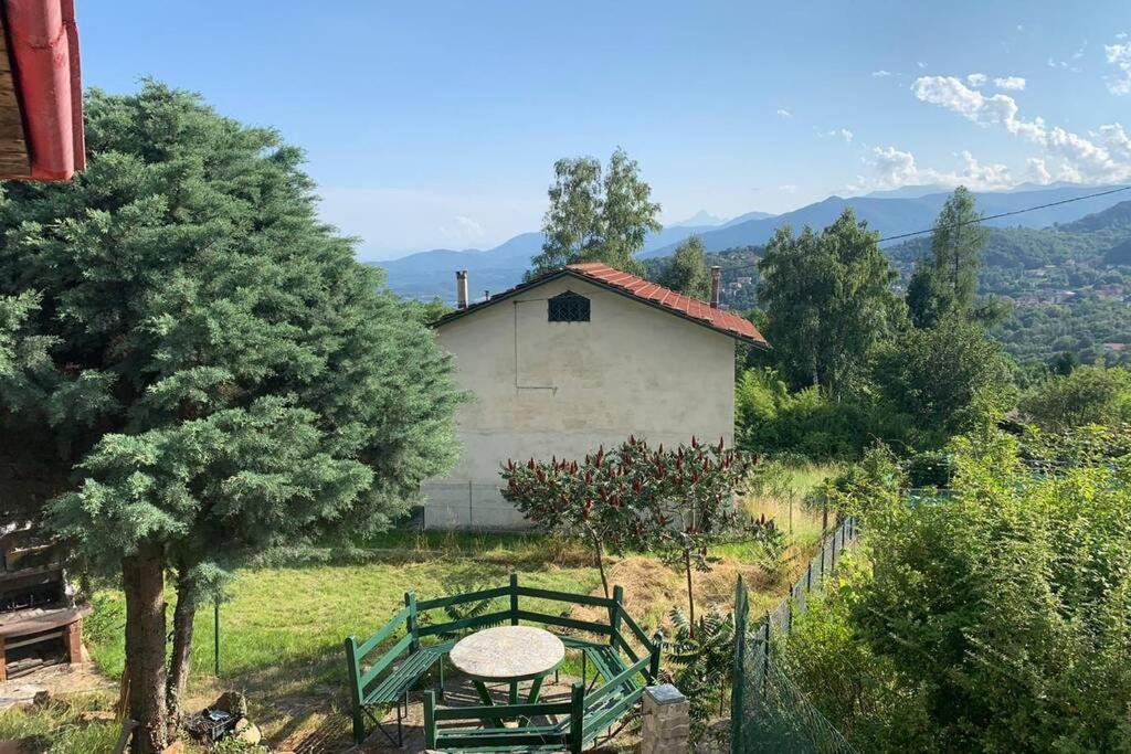 Con Giardino Privato. Apartment *
